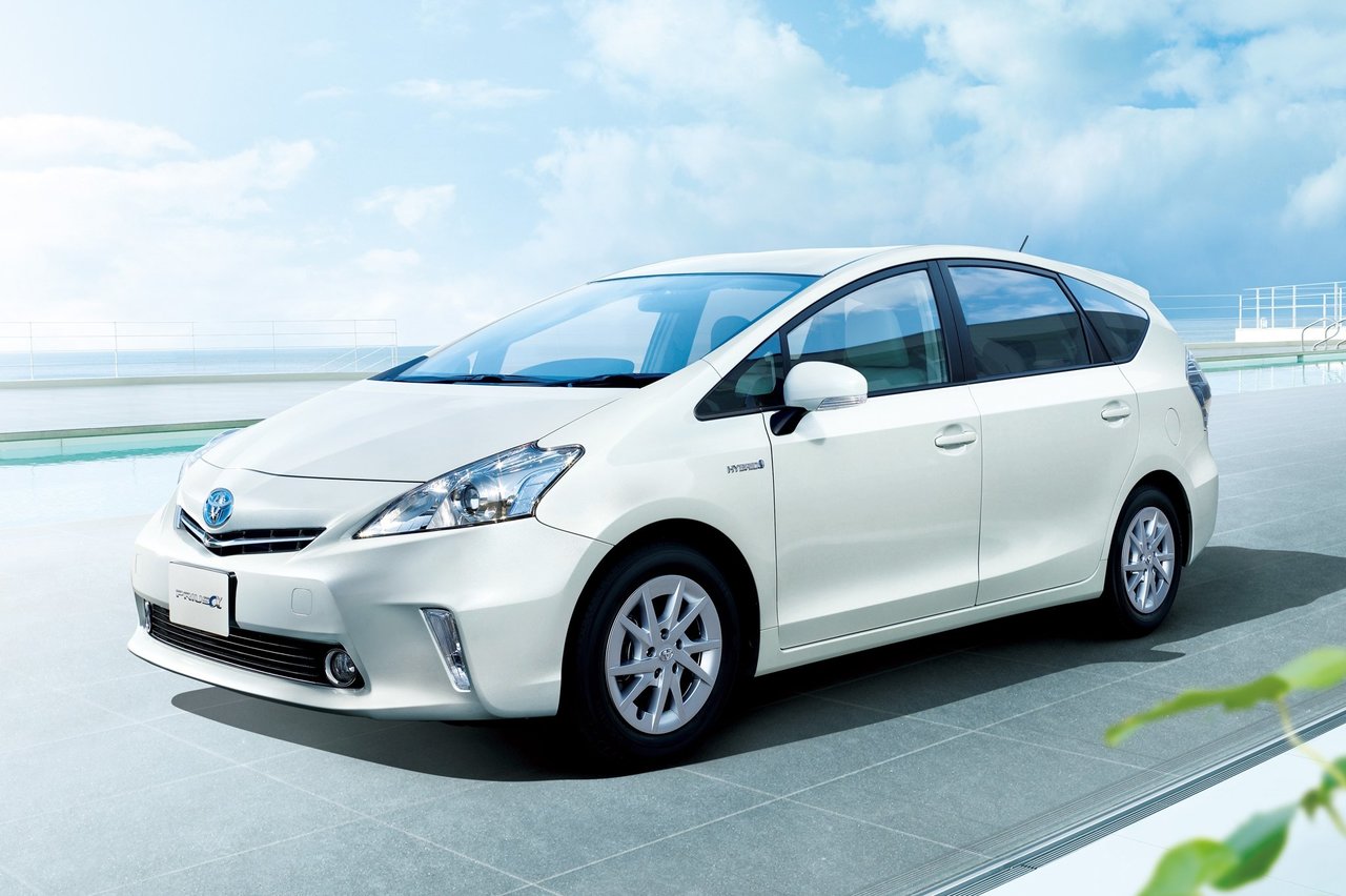 prius_alpha_0